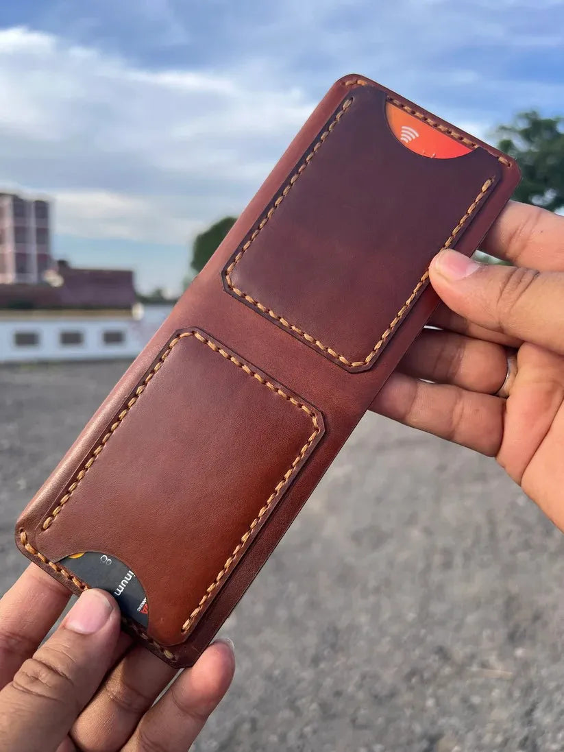 Magnetic ARC Pure Leather Wallet