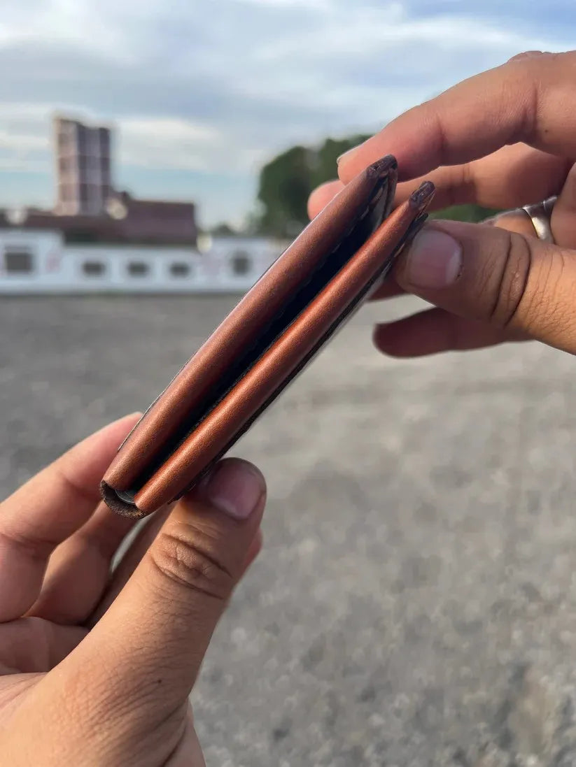 Magnetic ARC Pure Leather Wallet