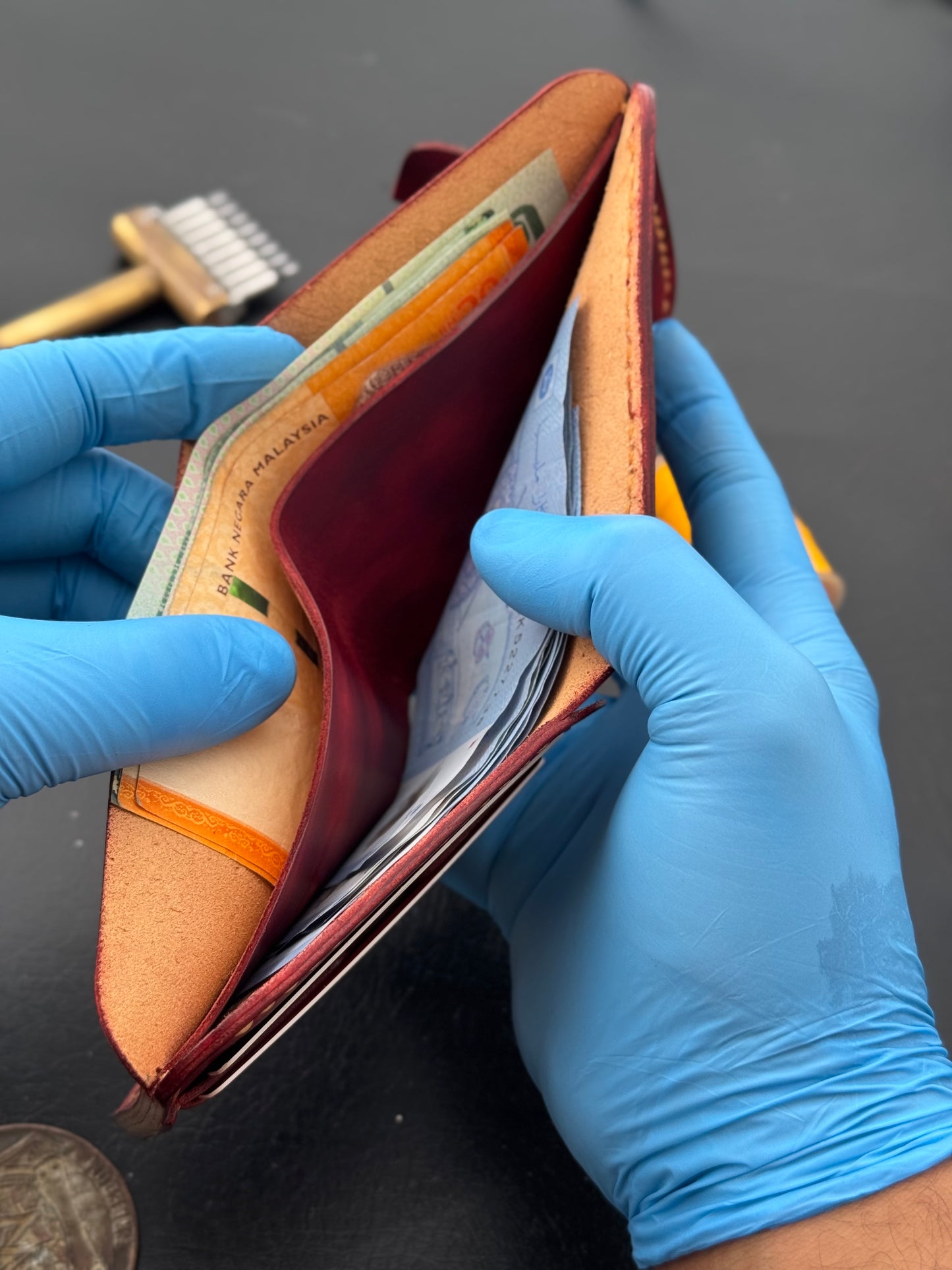 BiFold Red Cow VegTan